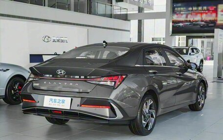 Hyundai Elantra, 2025 год, 2 200 000 рублей, 4 фотография