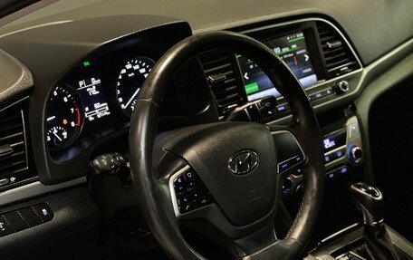 Hyundai Elantra VI рестайлинг, 2017 год, 1 370 000 рублей, 9 фотография