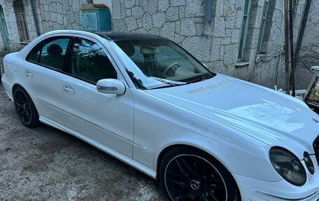 Mercedes-Benz E-Класс, 2004 год, 570 000 рублей, 3 фотография