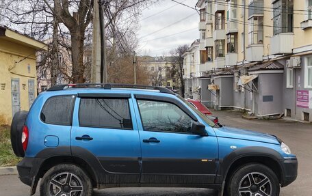 Chevrolet Niva I рестайлинг, 2017 год, 655 000 рублей, 8 фотография