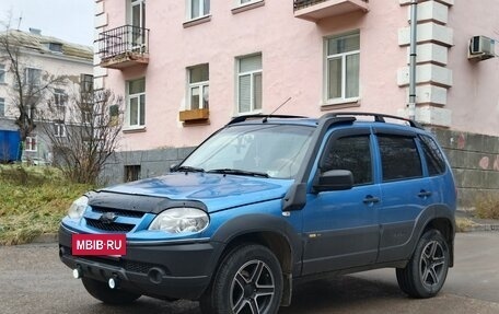 Chevrolet Niva I рестайлинг, 2017 год, 655 000 рублей, 2 фотография