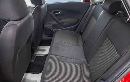 Volkswagen Polo VI (EU Market), 2012 год, 899 000 рублей, 24 фотография