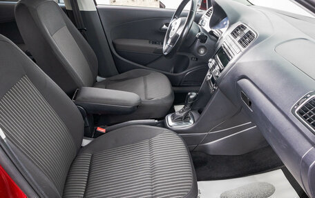 Volkswagen Polo VI (EU Market), 2012 год, 899 000 рублей, 23 фотография