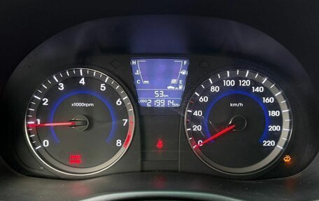 Hyundai Solaris II рестайлинг, 2012 год, 535 000 рублей, 9 фотография