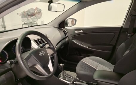 Hyundai Solaris II рестайлинг, 2015 год, 749 000 рублей, 8 фотография