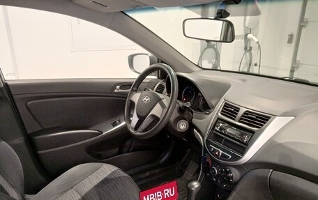 Hyundai Solaris II рестайлинг, 2015 год, 749 000 рублей, 10 фотография