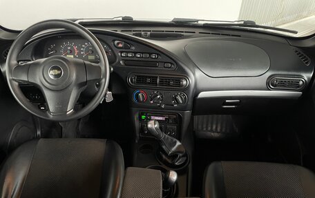 Chevrolet Niva I рестайлинг, 2015 год, 690 000 рублей, 11 фотография