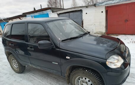 Chevrolet Niva I рестайлинг, 2013 год, 590 000 рублей, 4 фотография