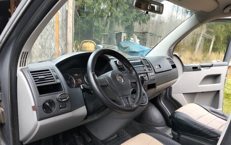 Volkswagen Caravelle T5, 2013 год, 1 650 000 рублей, 8 фотография
