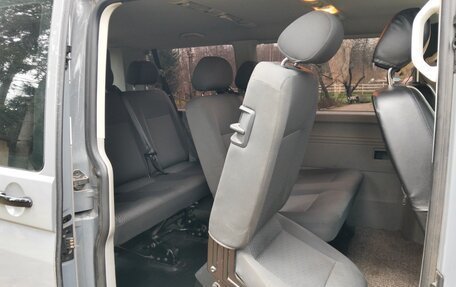 Volkswagen Caravelle T5, 2013 год, 1 650 000 рублей, 6 фотография