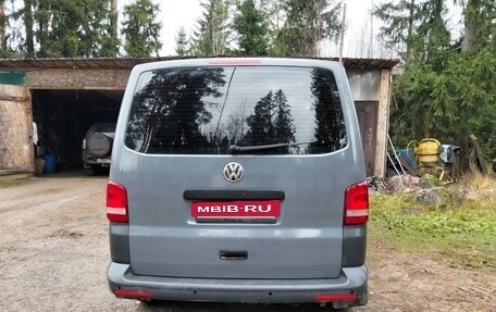 Volkswagen Caravelle T5, 2013 год, 1 650 000 рублей, 4 фотография