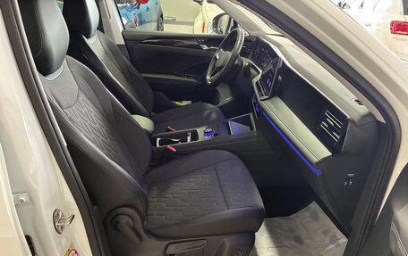 Volkswagen Tiguan, 2024 год, 4 801 001 рублей, 11 фотография