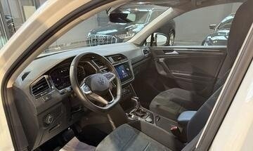 Volkswagen Tiguan II, 2022 год, 3 483 001 рублей, 13 фотография