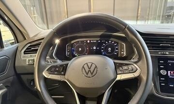 Volkswagen Tiguan II, 2022 год, 3 483 001 рублей, 14 фотография