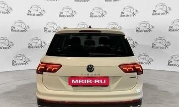 Volkswagen Tiguan II, 2022 год, 3 483 001 рублей, 7 фотография