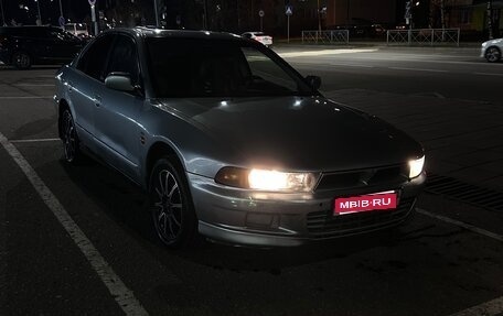 Mitsubishi Galant VIII, 1998 год, 335 000 рублей, 1 фотография