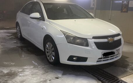 Chevrolet Cruze II, 2011 год, 620 000 рублей, 3 фотография