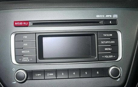 KIA Rio III рестайлинг, 2015 год, 999 000 рублей, 13 фотография