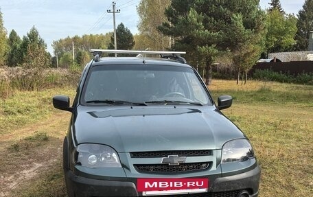 Chevrolet Niva I рестайлинг, 2018 год, 590 000 рублей, 3 фотография