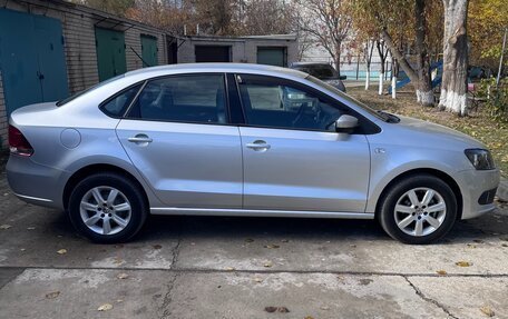 Volkswagen Polo VI (EU Market), 2013 год, 1 300 000 рублей, 4 фотография
