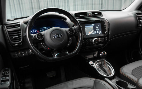 KIA Soul II рестайлинг, 2017 год, 1 730 000 рублей, 9 фотография