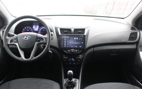 Hyundai Solaris II рестайлинг, 2015 год, 987 000 рублей, 7 фотография