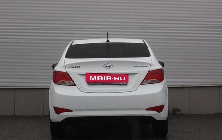 Hyundai Solaris II рестайлинг, 2015 год, 987 000 рублей, 4 фотография