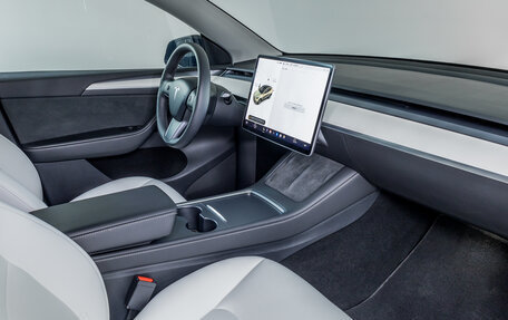 Tesla Model Y I, 2021 год, 4 300 000 рублей, 11 фотография