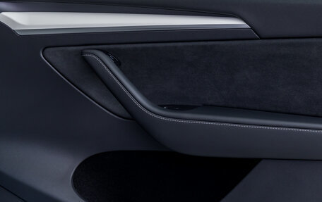 Tesla Model Y I, 2021 год, 4 300 000 рублей, 16 фотография