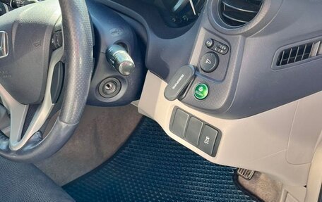 Honda Insight II рестайлинг, 2009 год, 830 000 рублей, 7 фотография