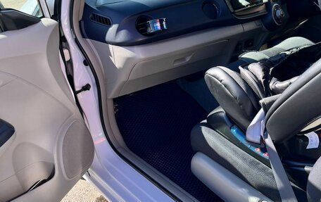 Honda Insight II рестайлинг, 2009 год, 830 000 рублей, 10 фотография