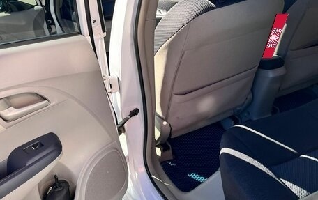 Honda Insight II рестайлинг, 2009 год, 830 000 рублей, 13 фотография