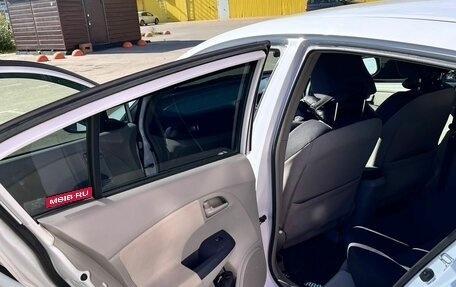 Honda Insight II рестайлинг, 2009 год, 830 000 рублей, 12 фотография