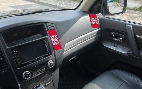 Mitsubishi Pajero IV, 2012 год, 2 600 000 рублей, 10 фотография