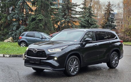 Toyota Highlander, 2025 год, 5 850 000 рублей, 2 фотография