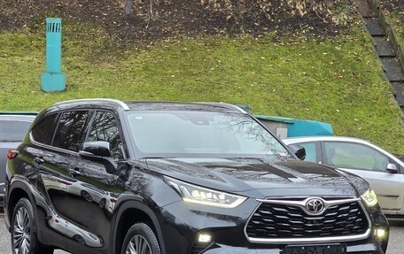 Toyota Highlander, 2025 год, 5 850 000 рублей, 4 фотография