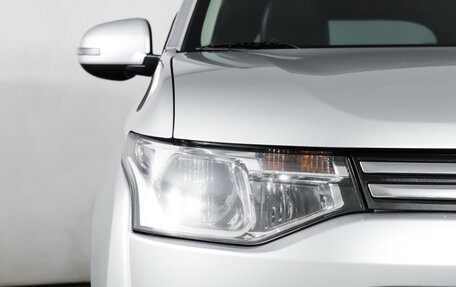 Mitsubishi Outlander III рестайлинг 3, 2013 год, 1 325 000 рублей, 23 фотография