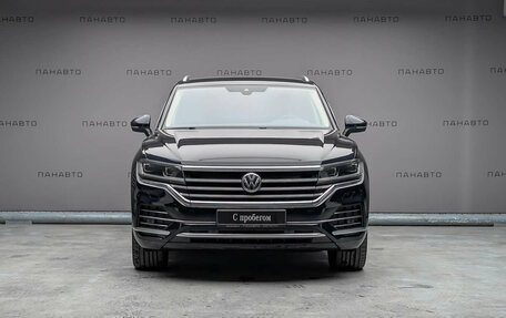 Volkswagen Touareg III, 2018 год, 4 697 000 рублей, 2 фотография