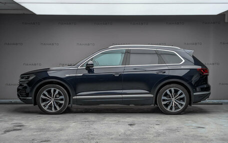 Volkswagen Touareg III, 2018 год, 4 697 000 рублей, 6 фотография