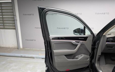 Volkswagen Touareg III, 2018 год, 4 697 000 рублей, 8 фотография