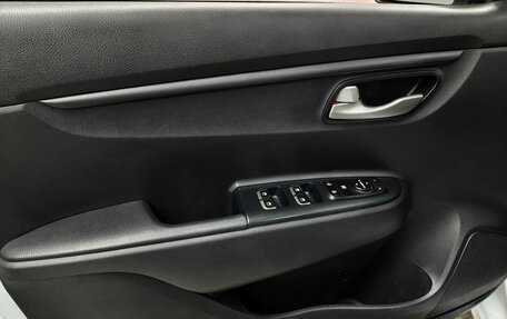 KIA Rio IV, 2018 год, 1 250 000 рублей, 14 фотография