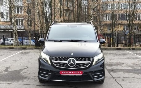Mercedes-Benz V-Класс, 2019 год, 7 690 000 рублей, 1 фотография
