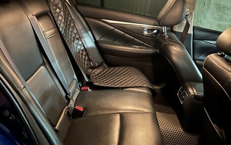 Infiniti Q50 I рестайлинг, 2016 год, 1 650 000 рублей, 12 фотография