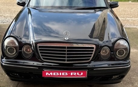 Mercedes-Benz E-Класс, 2001 год, 680 000 рублей, 2 фотография