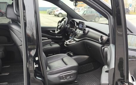 Mercedes-Benz V-Класс, 2019 год, 7 690 000 рублей, 10 фотография