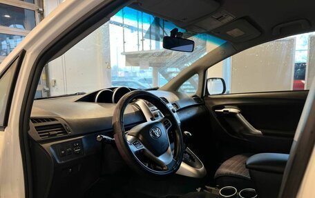 Toyota Verso I, 2010 год, 890 000 рублей, 22 фотография