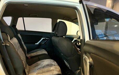 Toyota Verso I, 2010 год, 890 000 рублей, 25 фотография