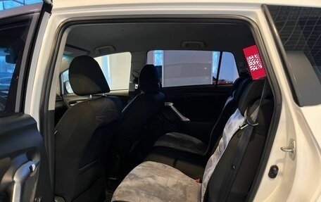 Toyota Verso I, 2010 год, 890 000 рублей, 24 фотография