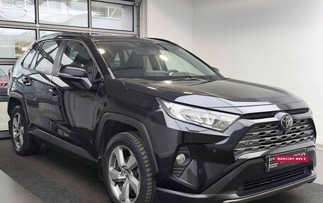 Toyota RAV4, 2019 год, 3 299 000 рублей, 3 фотография