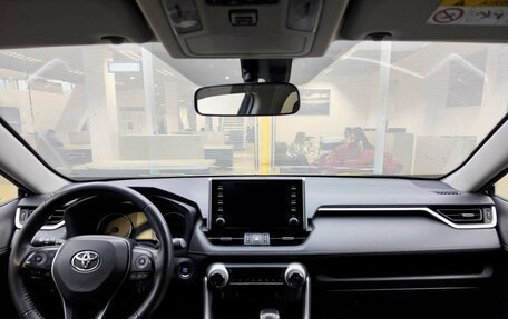 Toyota RAV4, 2019 год, 3 299 000 рублей, 17 фотография